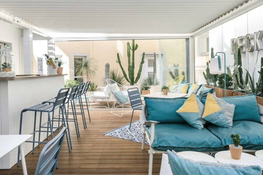 The Deck Hotel by Happyculture 