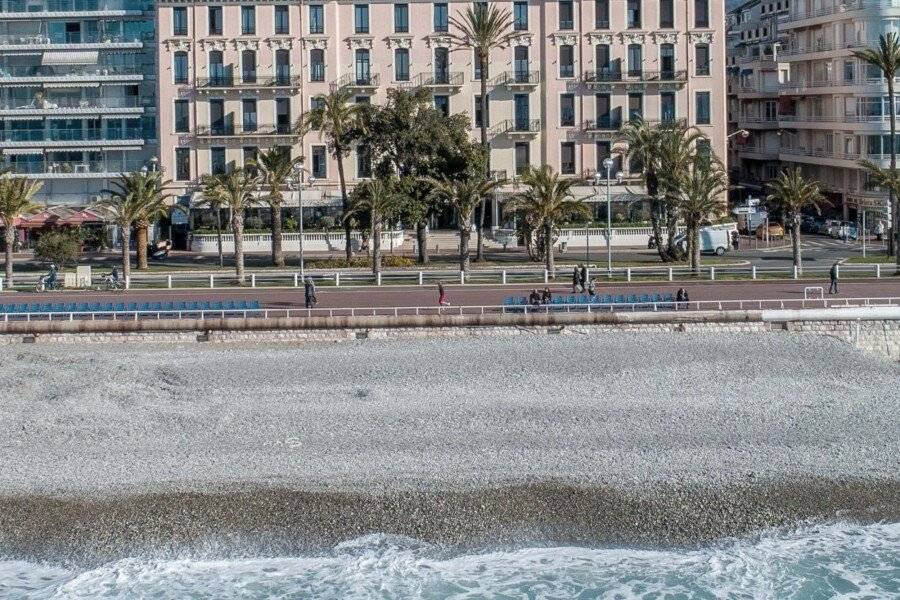 Westminster Hotel & Spa facade, beach, ocean view