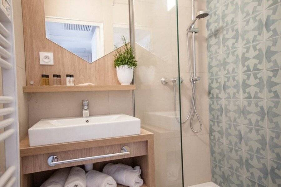 Residhome Promenade bathtub