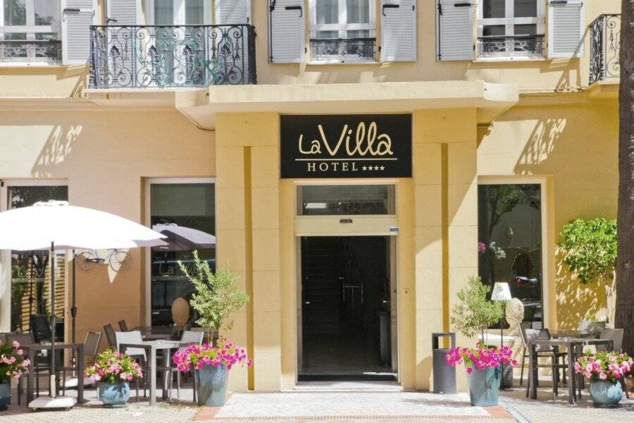 Hotel La Villa Promenade facade