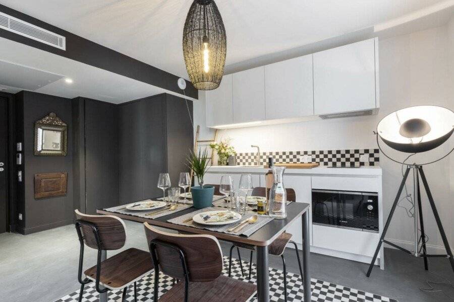 L'Abeille - Boutique Apartments kitchen