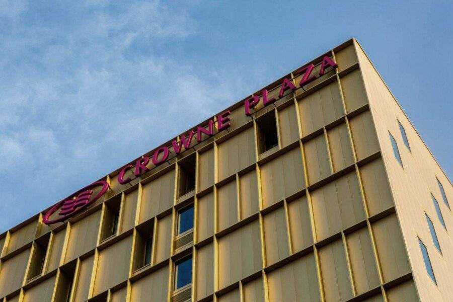 Crowne Plaza - - Grand Arenas, an IHG Hotel facade