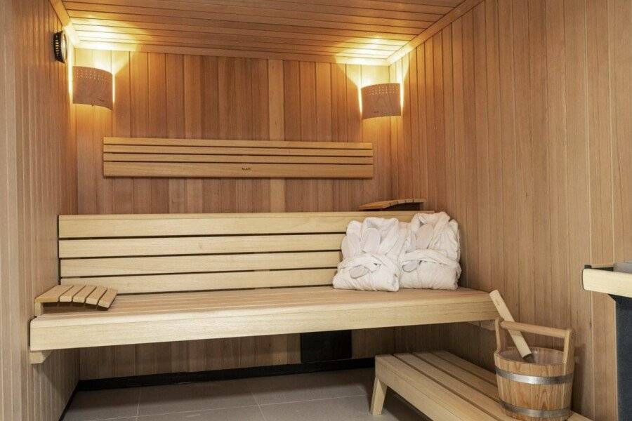 Crowne Plaza - - Grand Arenas, an IHG Hotel sauna