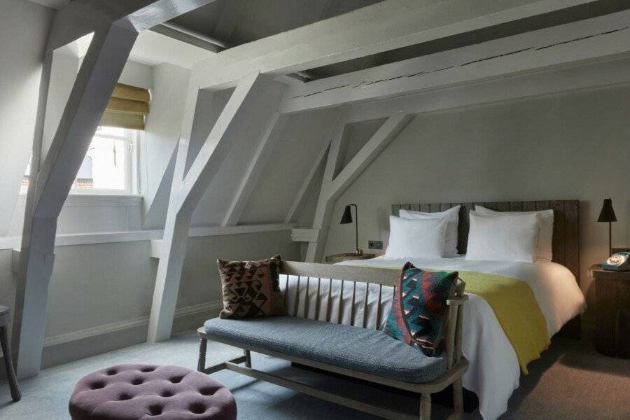 Pulitzer hotel bedroom