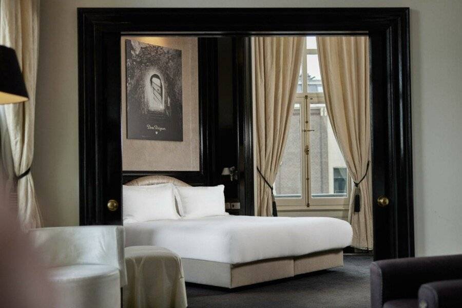 InterContinental Amstel, an IHG Hotel hotel bedroom