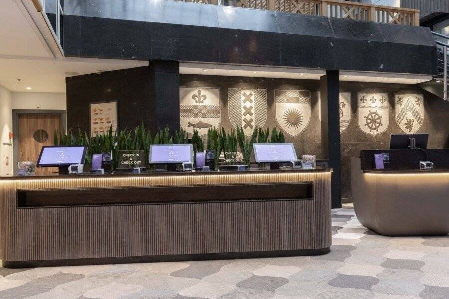 Radisson Blu Hotel, City Center front desk, lobby