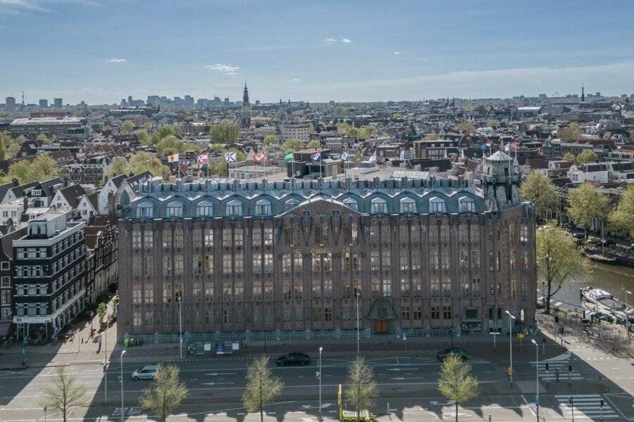 Grand Hotel Amrâth Amsterdam facade