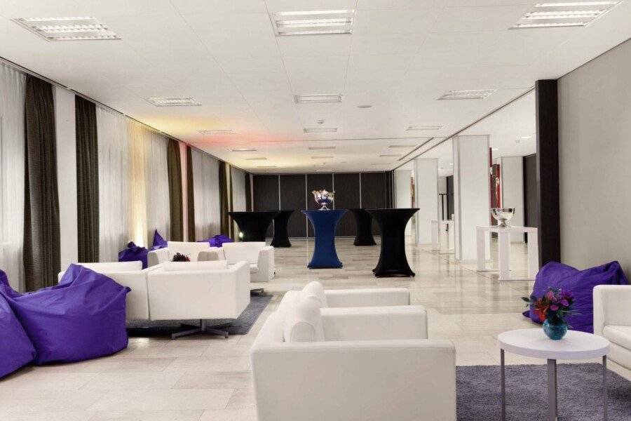 NH Zuid lobby,conference room,meeting room,