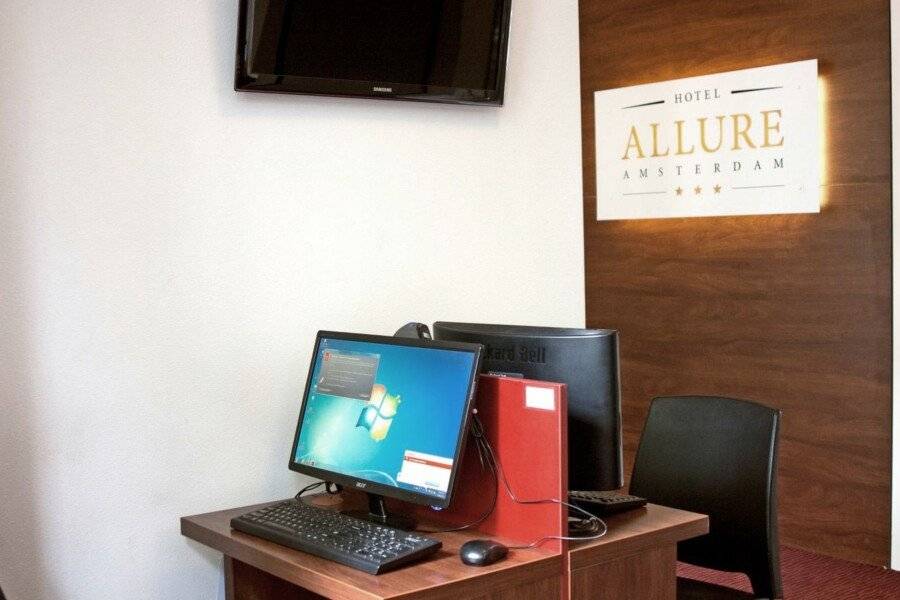 Hotel Allure front desk, lobby, 