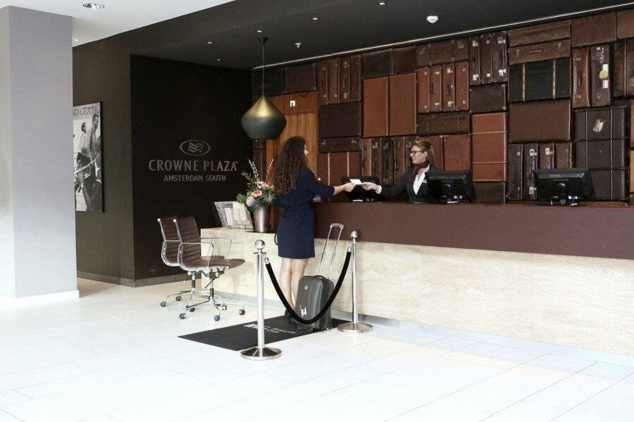 Crowne Plaza - South, an IHG Hotel front desk,lobby