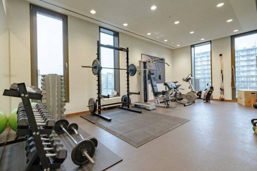 Crowne Plaza - South, an IHG Hotel fitness centre