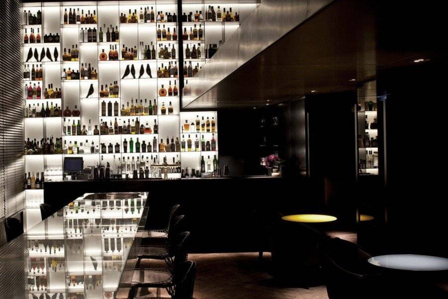 Conservatorium Hotel bar