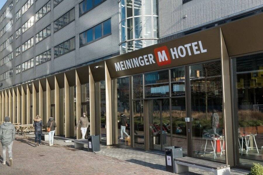 MEININGER Hotel City West facade