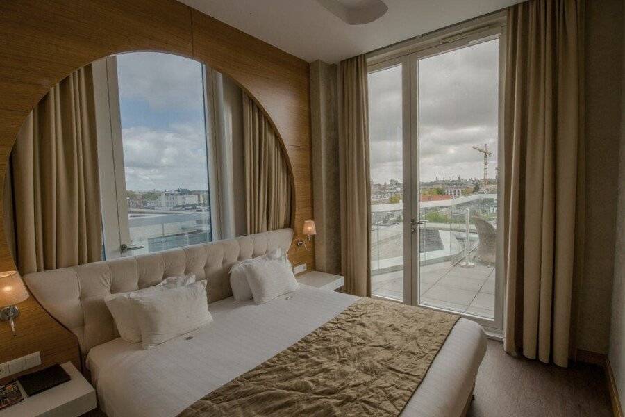 Grand Hotel Downtown hotel bedroom,balcony,ocean view