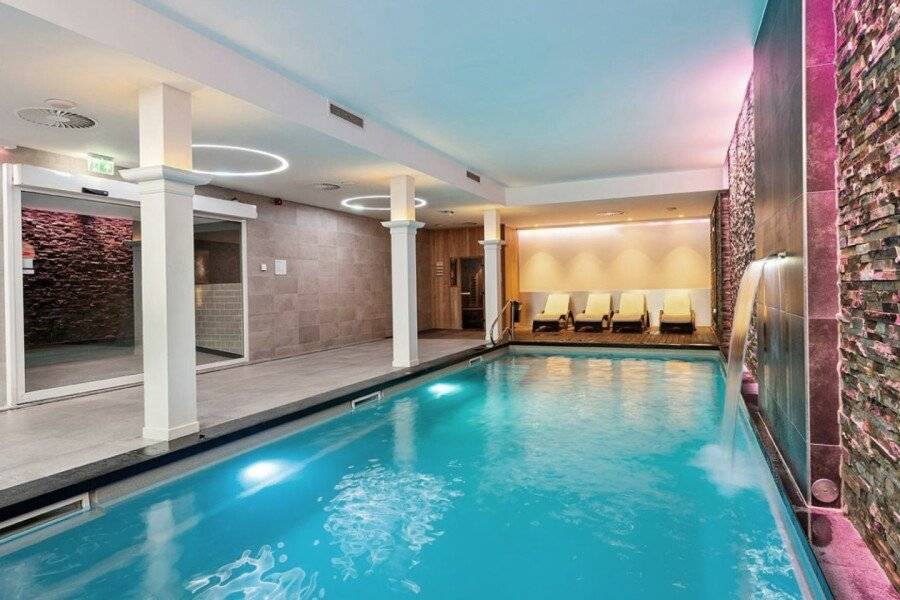 Corendon New-West, a Tribute Portfolio Hotel indoor pool,spa