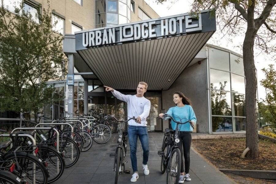 Urban Lodge Hotel facade