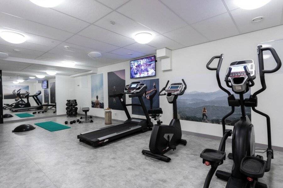 Urban Lodge Hotel fitness centre