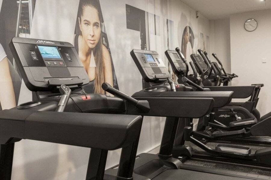 Park Inn by Radisson City West fitness centre