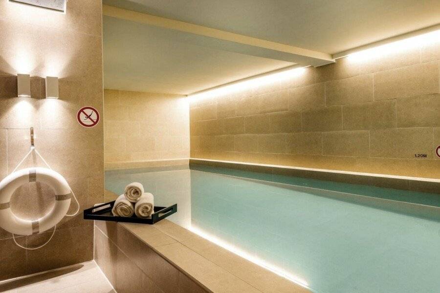 Pestana Riverside indoor pool,spa