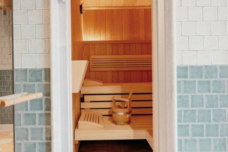 The July - Boat & Co sauna