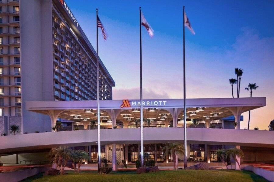 Los Angeles Airport Marriott facade, hotel facade