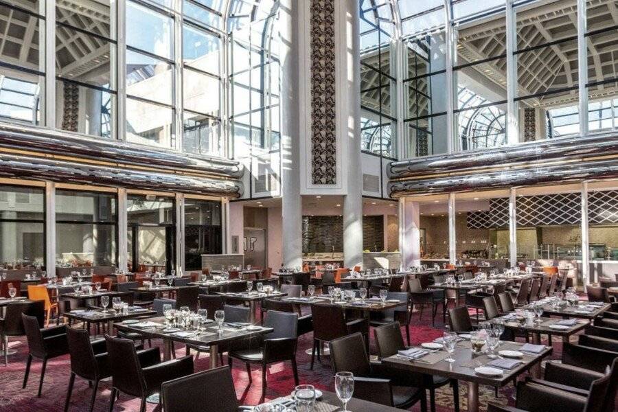 Hilton-Universal City restaurant