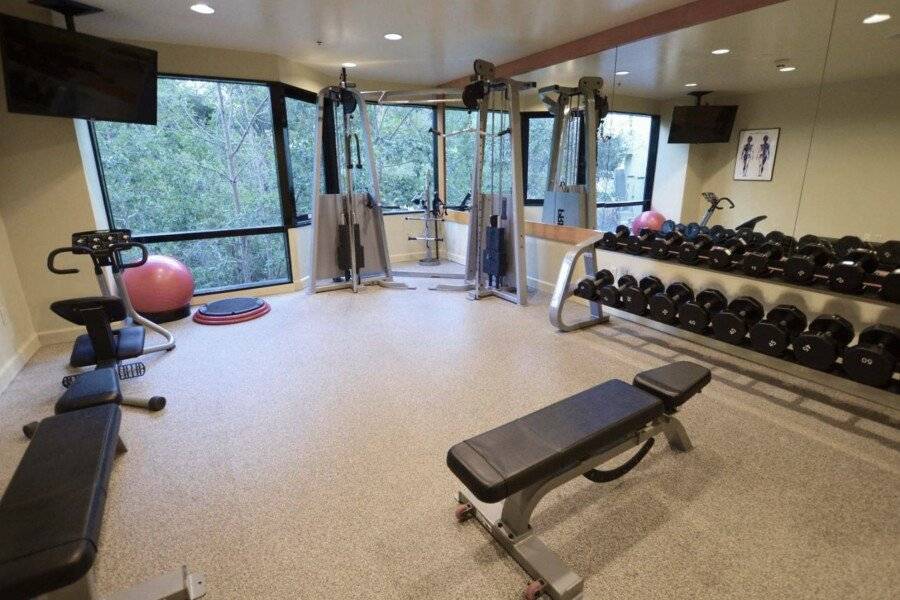 Hilton-Universal City fitness centre