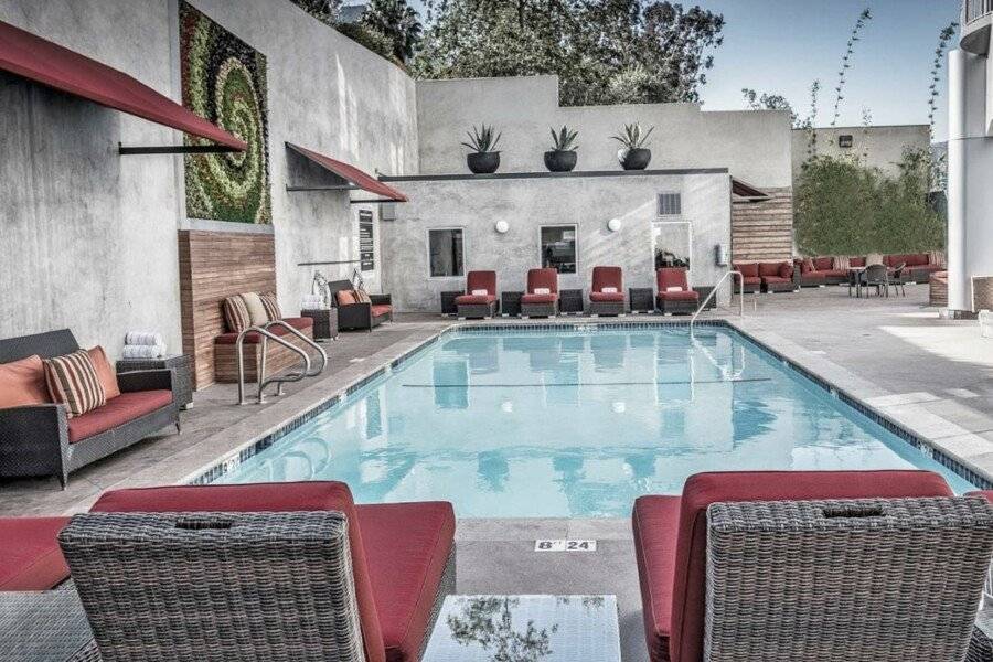 Hotel Angeleno outdoor pool