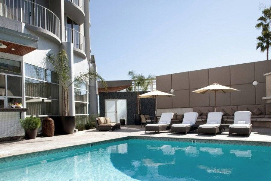 Hotel Angeleno outdoor pool