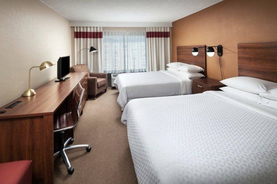 Four Points by Sheraton International Airport hotel bedroom