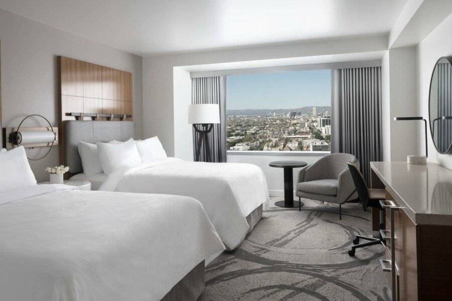 JW Marriott L.A. LIVE hotel bedroom,ocean view