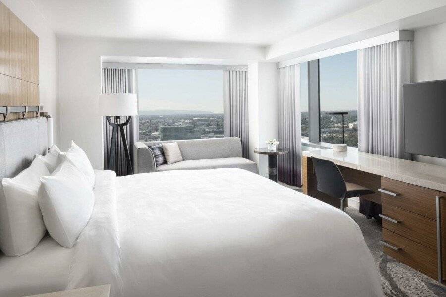 JW Marriott L.A. LIVE hotel bedroom