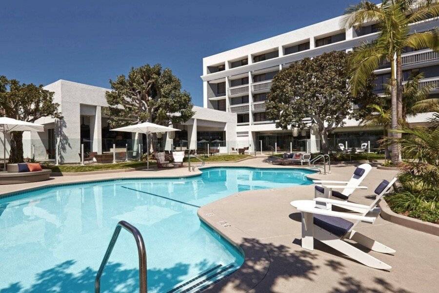 Hotel MDR Marina del Rey- a DoubleTree by Hilton outdoor pool,hotel facade