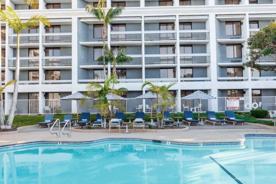 Hotel MDR Marina del Rey- a DoubleTree by Hilton facade,outdoor pool