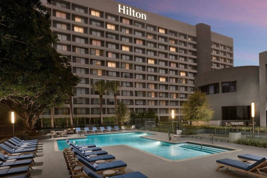 Hilton-Culver City, CA facade,outdoor pool