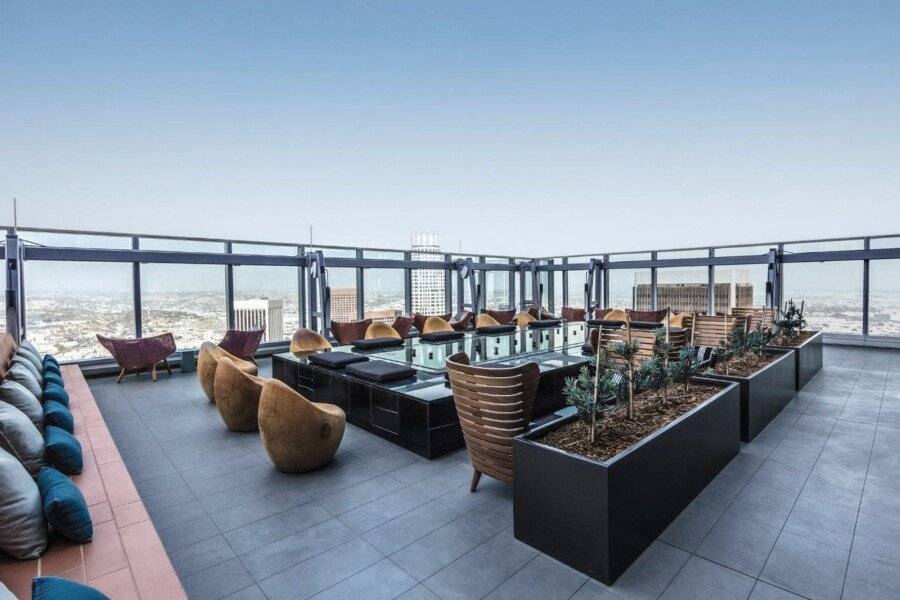 InterContinental - Downtown, an IHG Hotel rooftop pool