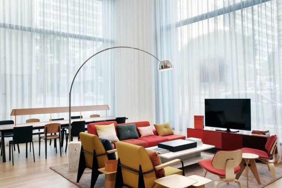 citizenM Downtown lobby