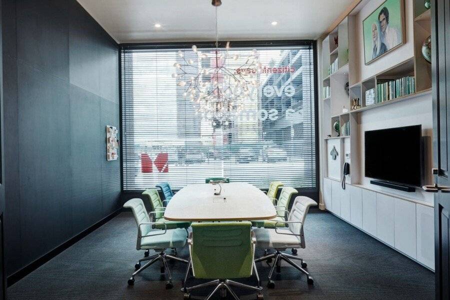 citizenM Downtown conference room,meeting room,