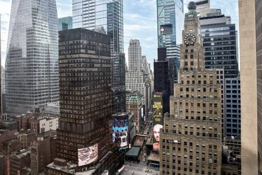 New York Marriott Marquis 