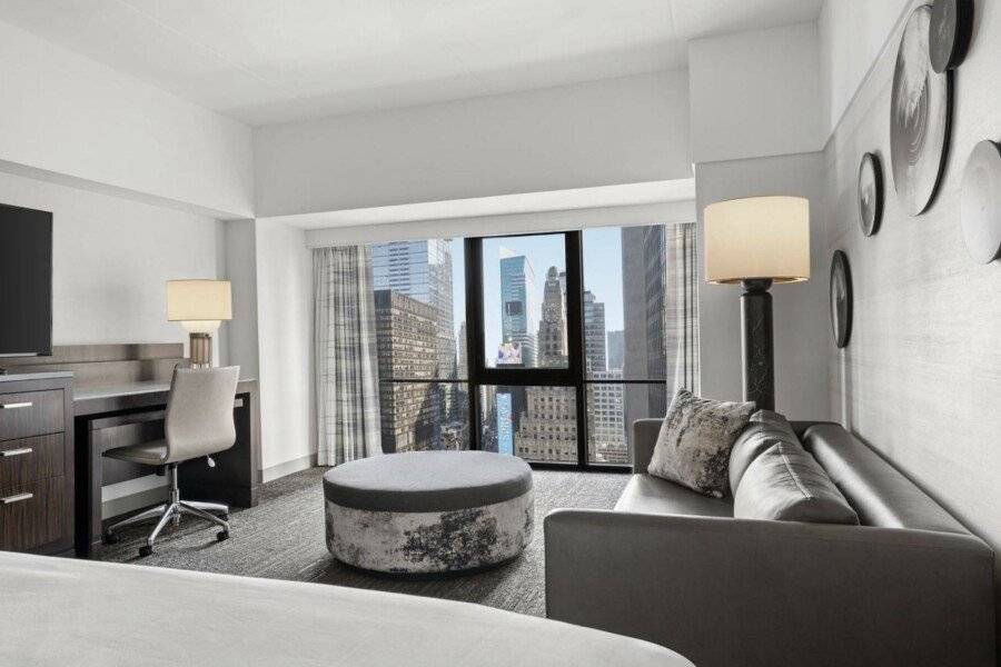 New York Marriott Marquis hotel bedroom,city view