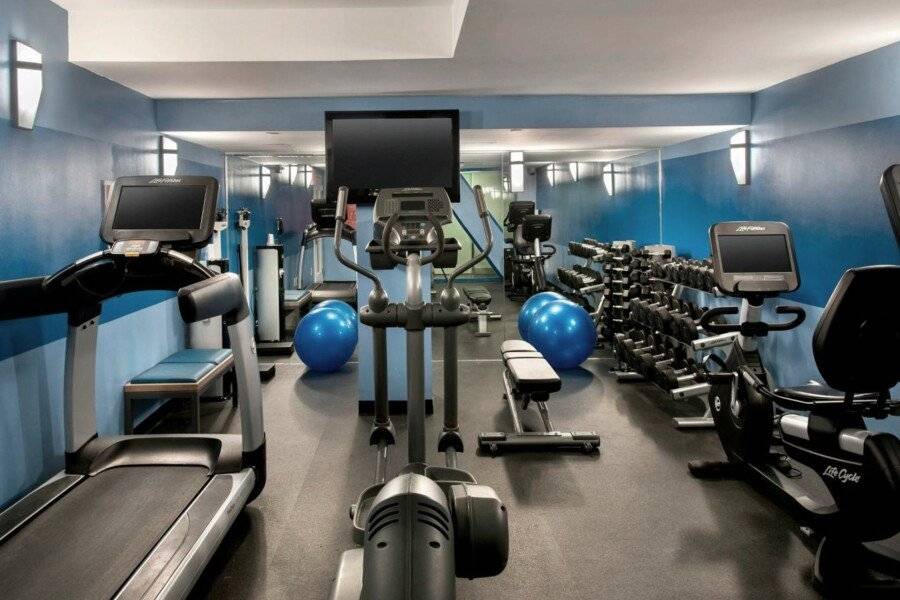 Four Points by Sheraton Manhattan SoHo Village fitness centre