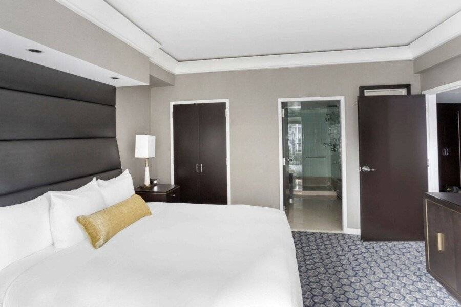 Hilton Club hotel bedroom