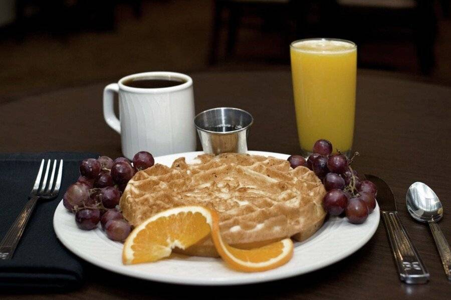 Hilton Garden Inn/Manhattan-Chelsea breakfast,