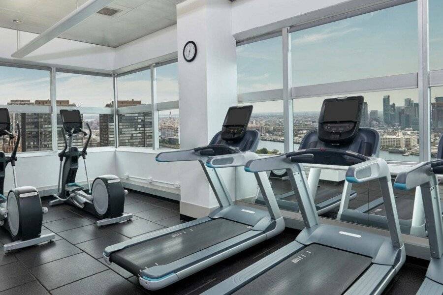 Millennium Hilton One UN Plaza fitness centre,ocean view