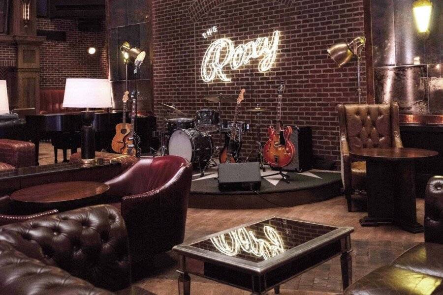 Roxy Hotel New York lobby, bar, entertainment