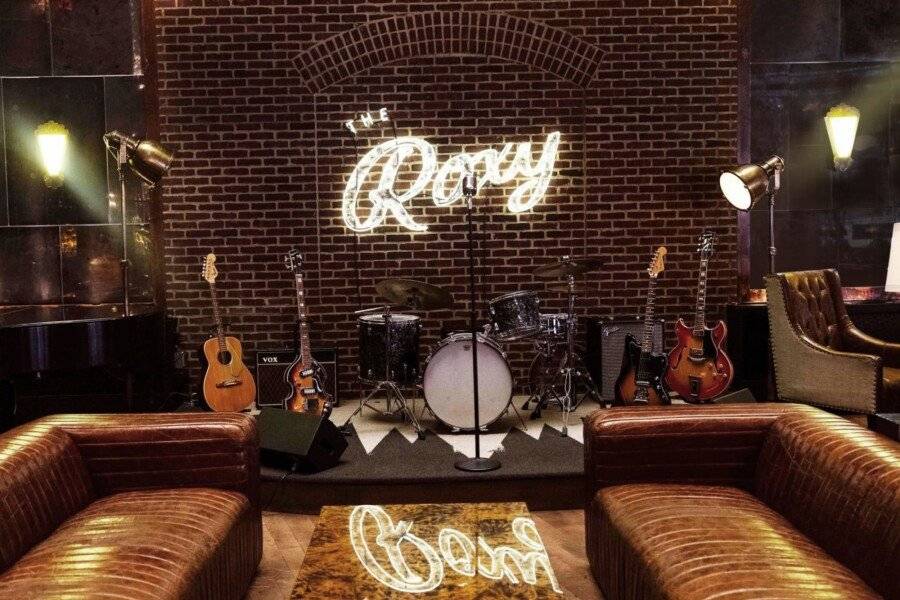 Roxy Hotel New York lobby, bar, entertainment