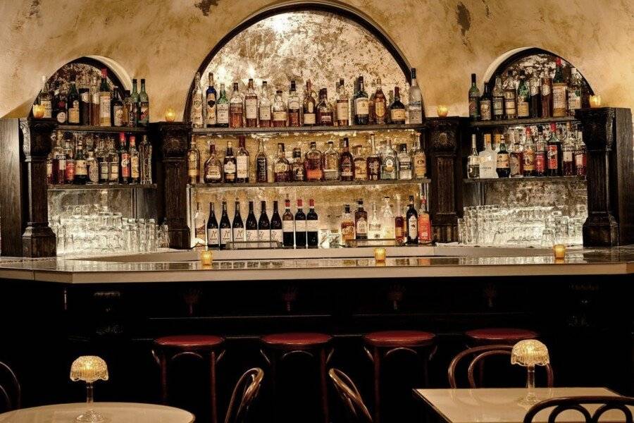 Roxy Hotel New York bar