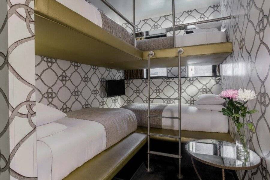 45 Times Square Hotel hotel bedroom