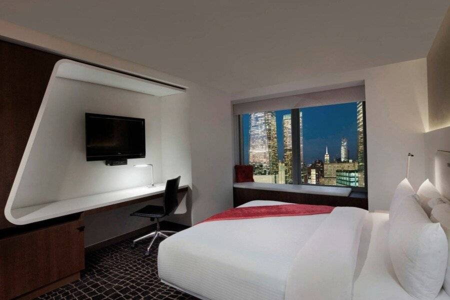 The Washington by LuxUrban hotel bedroom,city view