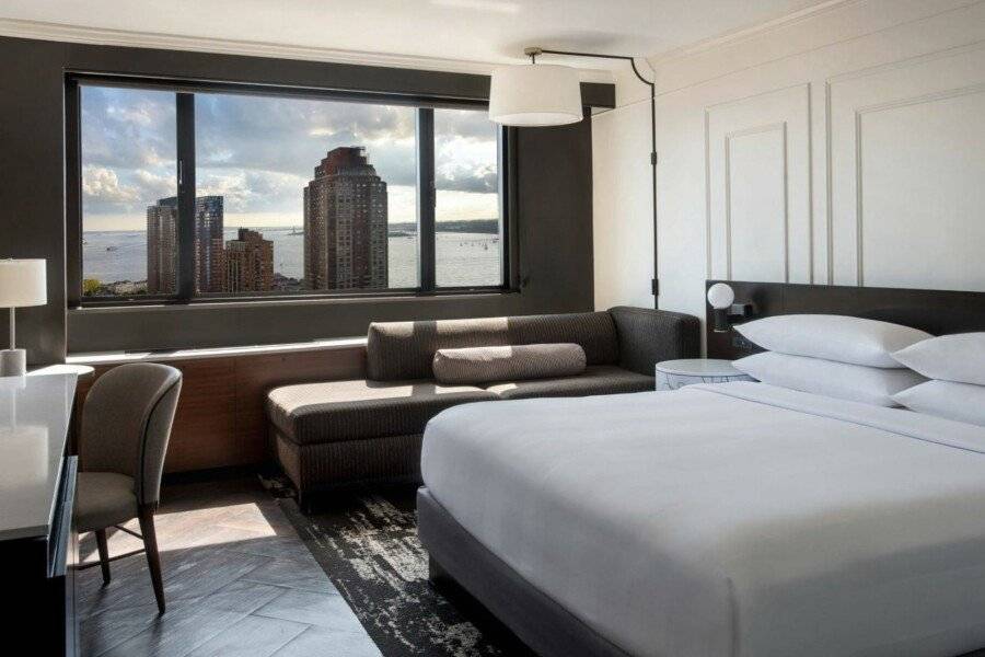 New York Marriott Downtown hotel bedroom,ocean view